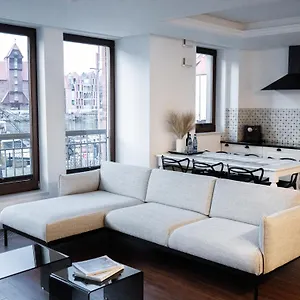 Apartment Szafarnia Prime Location